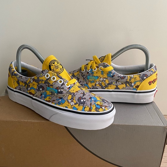 Vans x Simpsons Itchy and Scratchy Old Skool Sneakers
NWT- M 4.5 - W 6 - Picture 14 of 15
